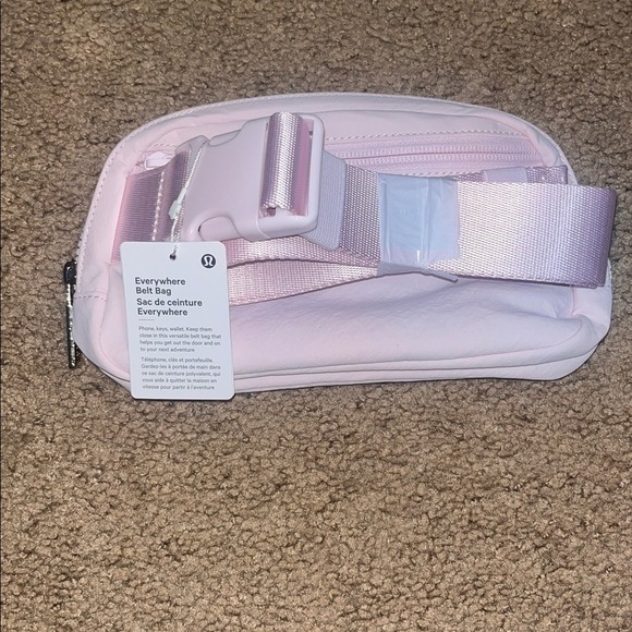 Lululemon Everywhere Belt Bag 1L Blissful Pink - Picture 7 of 8
